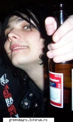 de ashtia ce zicetzi? :) my chemical romance
