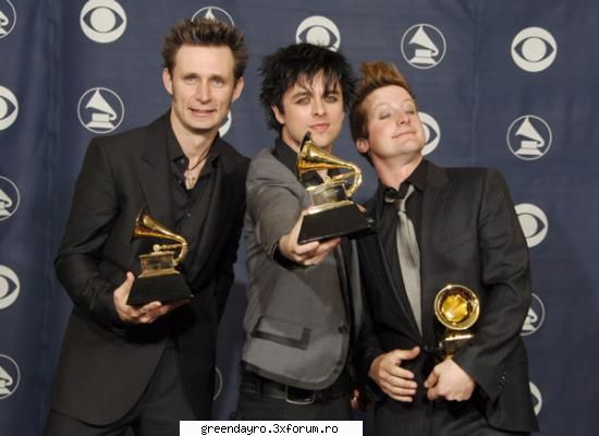 group pictures - grammy this here ;)............ cute - Poze Green Day
